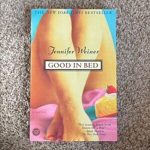 Jennifer Weiner’s Good In Bed Paperback book